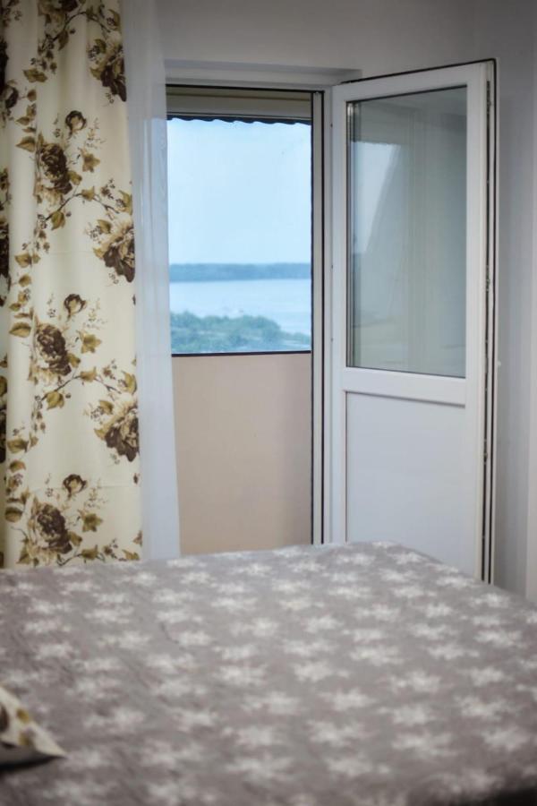 Delta Danube View Apart Tulcea Exterior photo